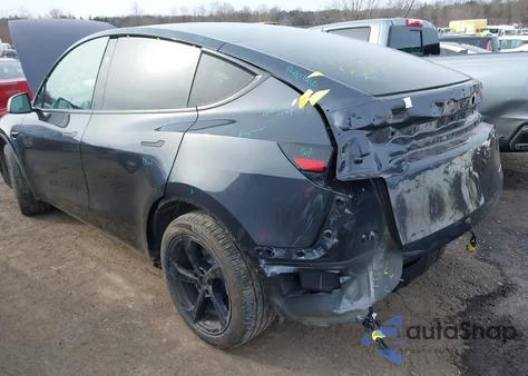 2026 Tesla Model Y Long Range Launch Series/Premium All-Wheel Drive z USA, uszkodzony, nr VIN 7SAYGDEE7TA409211